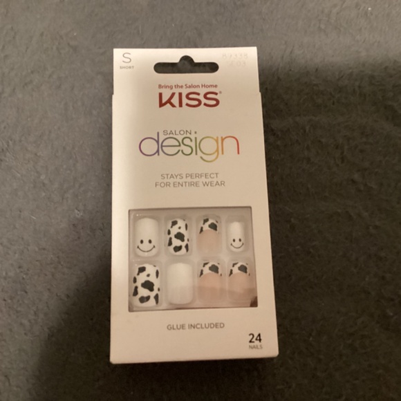 Meet your Posher, Aria - Picture 2 of 5